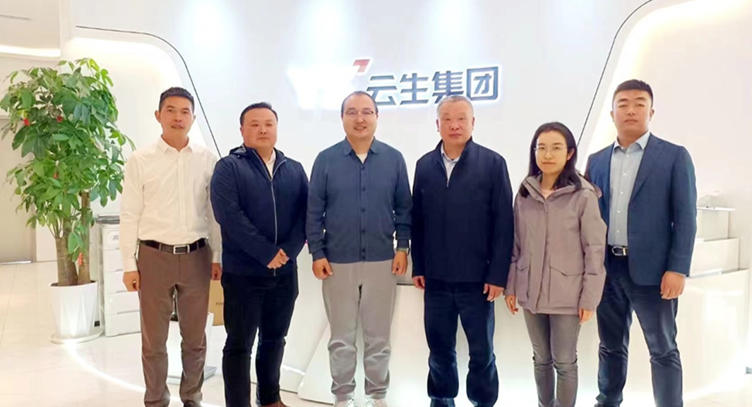 南京市秦淮区人社局领导一行莅临壹定发官网集团走访交流
