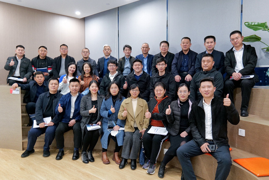 鲁南四市人力资源服务业高级管理人员研修班到访壹定发官网集团交流学习