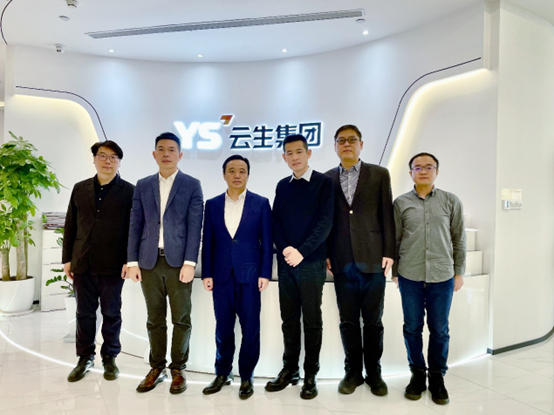 天津市和平区副区长康一领导一行莅临壹定发官网集团走访交流