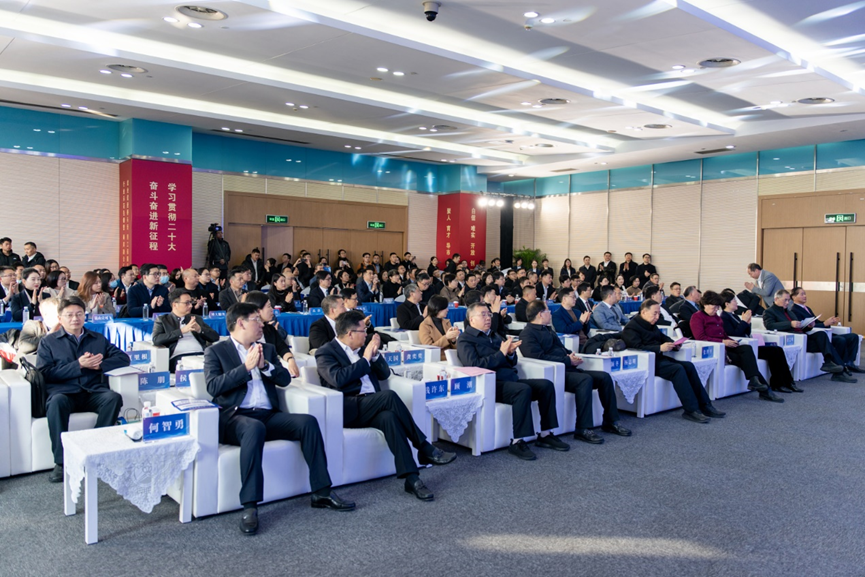 壹定发官网集团受邀出席昆山人力资源服务业协同发展大会，分享AI+时代的行业机遇与壹定发官网实践 