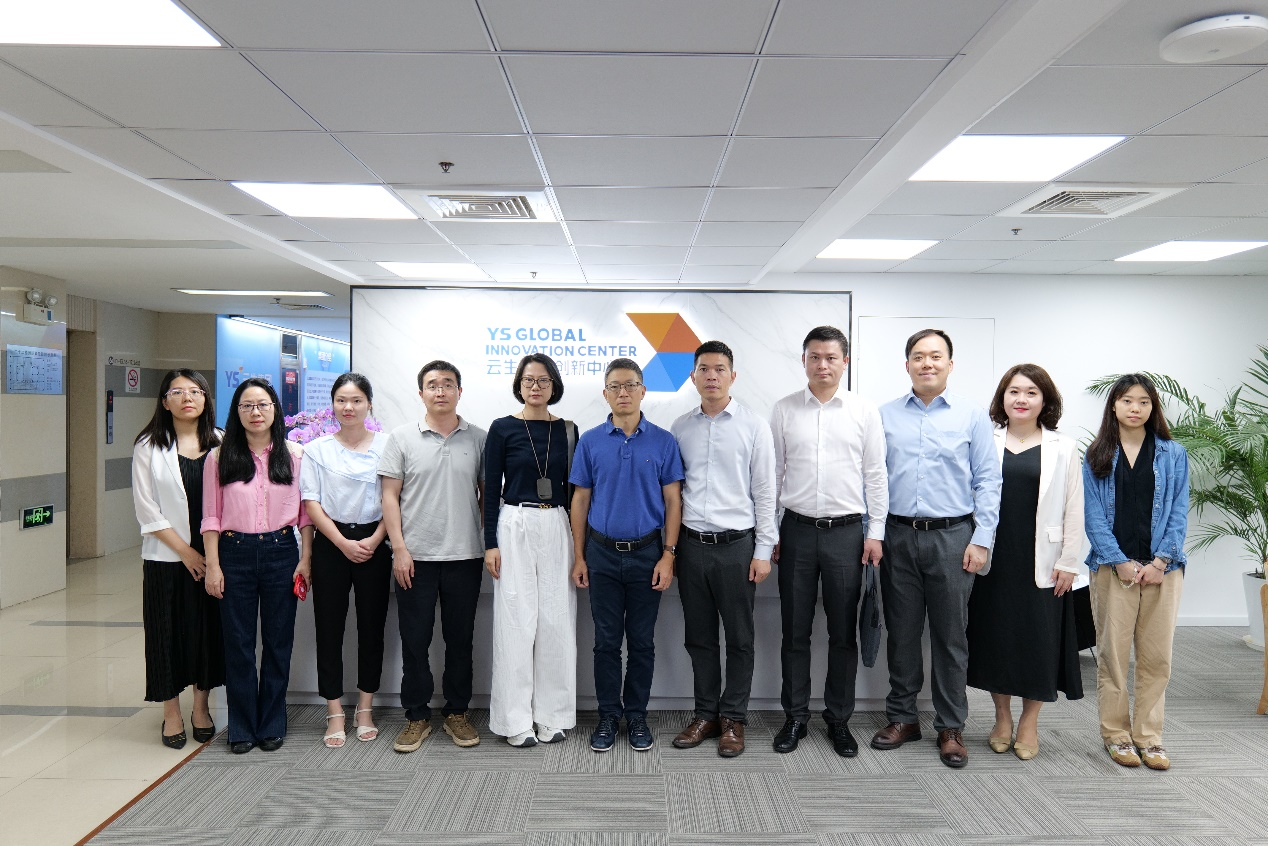 广州市白云区人力资源和社会保障局局长黄秉纲一行莅临壹定发官网全球创新中心调研走访